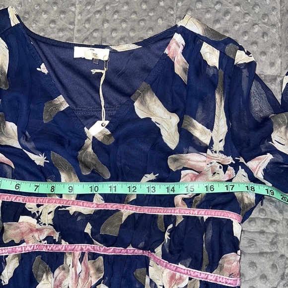 ENTRO large womens feather print ruched empire waist with lavender velvet trim - Picture 4 of 14